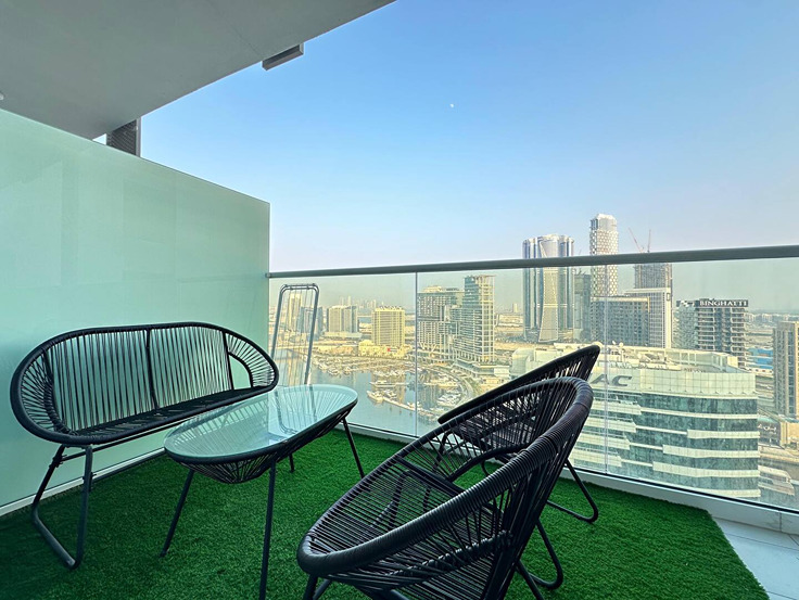 High Floor | Canal View 1BR near Dubai Mall